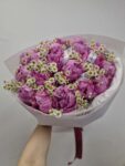 Bukiet z piwonii i rumianku w naturalnym stylu Studio Deluxe