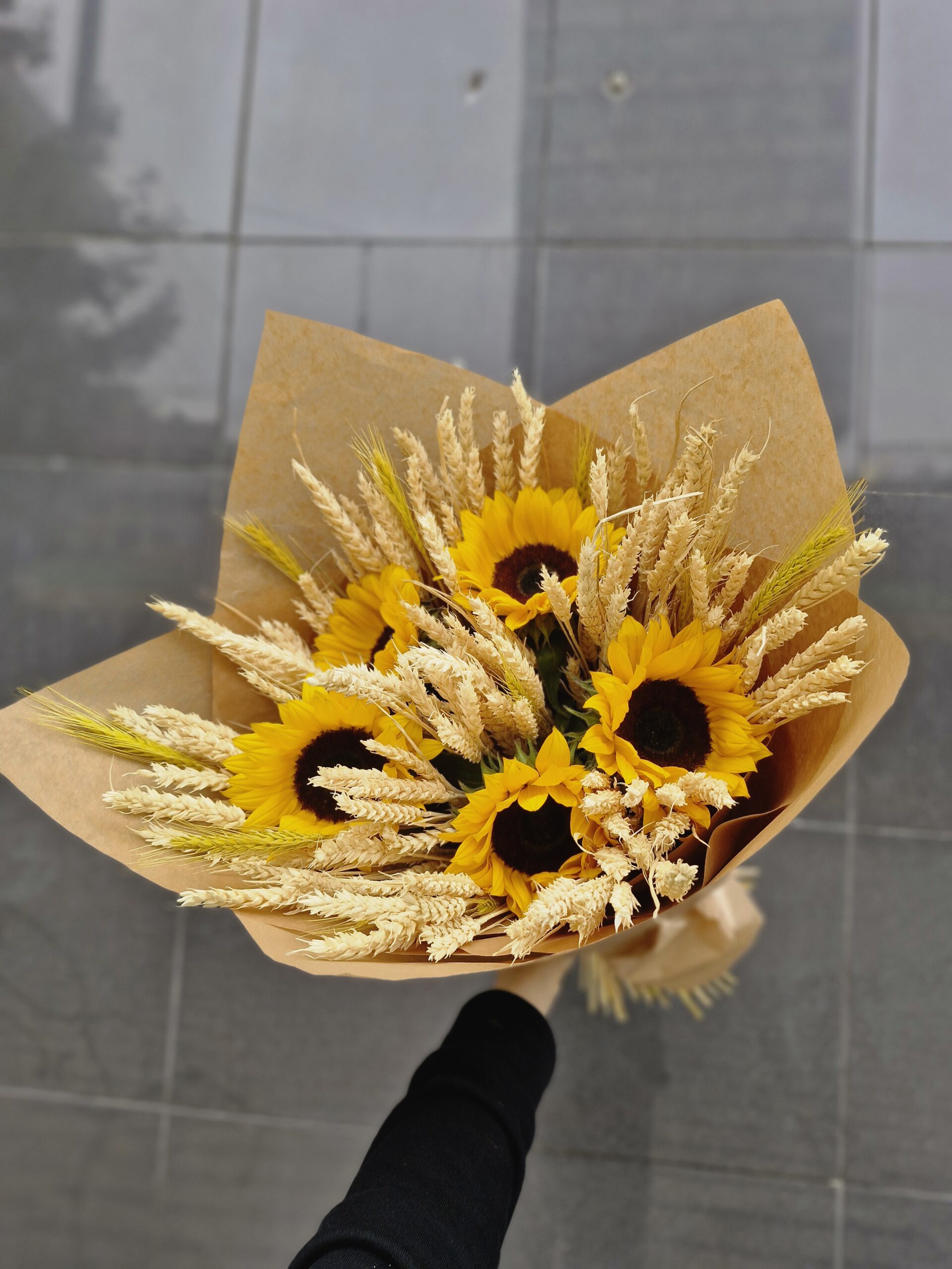 IMG_9112 bukiet ze słonecznika i zboża