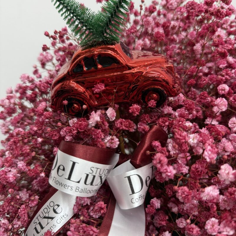 Flowerbox z różową gipsówką i świąteczną ozdobą Studio Deluxe Poznań