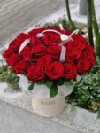 Flowerbox z czerwonych róż w welurowym pudełku Studio Deluxe