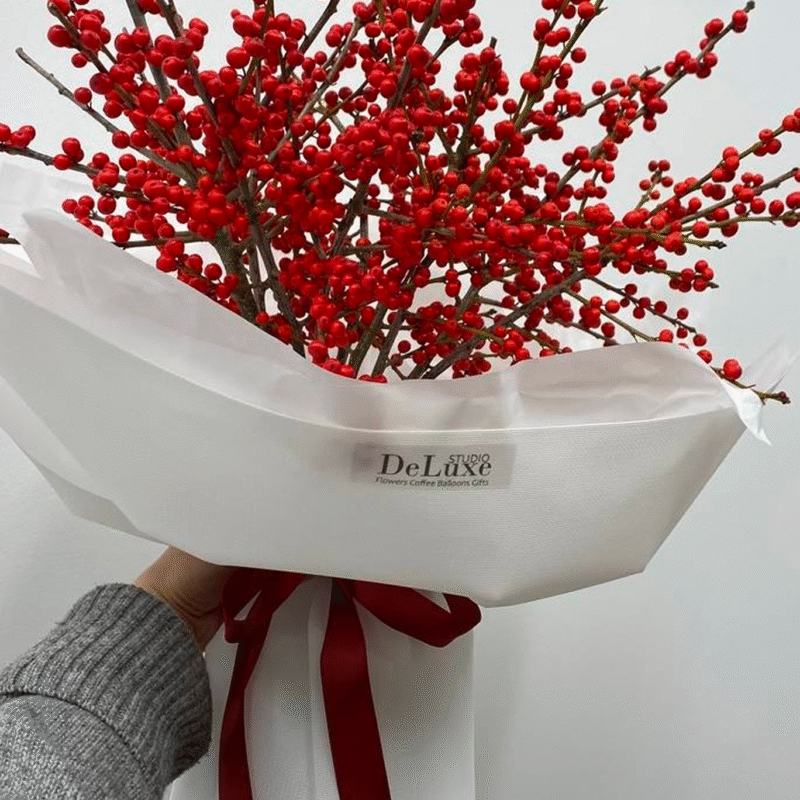 Bukiet z czerwonego ilexu (Ilex) winterberry Studio Deluxe