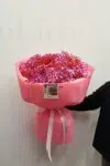 Bukiet z różowej gipsówki w eleganckim opakowaniu Studio Deluxe