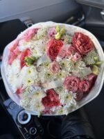 Bukiet z piwoniowych róż i chryzantemą | Kwiaty Poznań