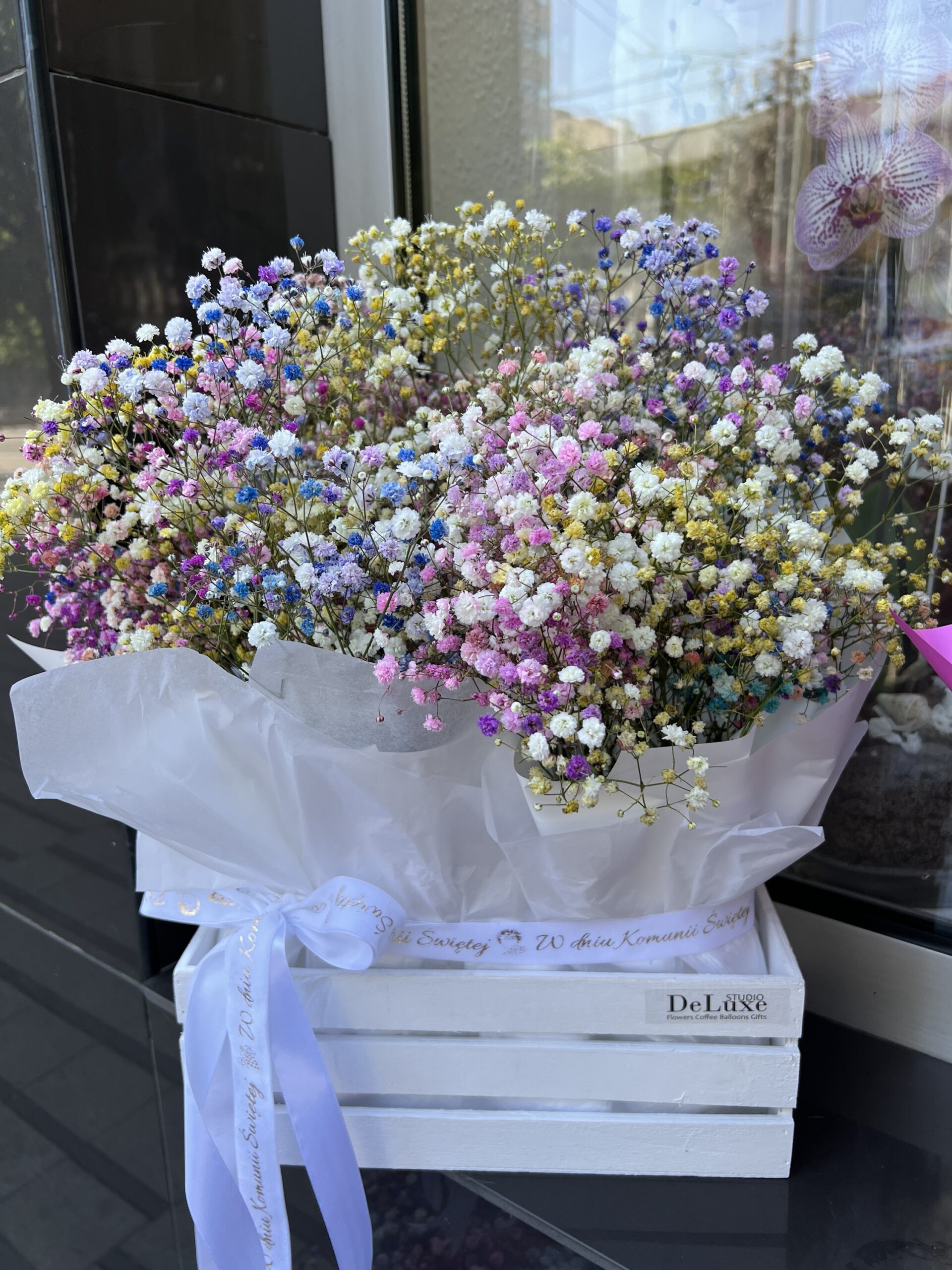 img_0439-3 Box komunijny kwiaty żywe | Kwiaty na komunię Poznań