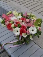 Dopaminowy bukiet z gerberą, anthurium i różą - obrazek 4
