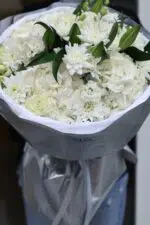 Bukiet z hortensji, eustomy, lilii, róży, chryzantemy - obrazek 3